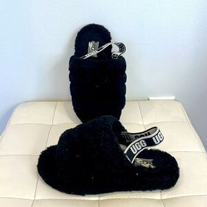Ugg Black Slippers (1098494K)